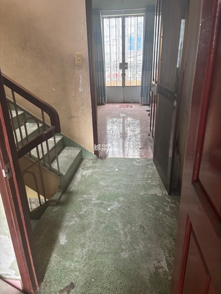 HẺM XE HƠI SÁT NHÀ, LẠC LONG QUÂN, TÂN BÌNH, 55M2 CÓ KC Ở NGAY. GIẢM 350TR CHỈ 10.3T 