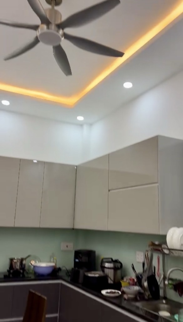 Hẻm xe hơi thuận tiện đi các quận trung tâm Đường Hương Lộ 80-Phường 