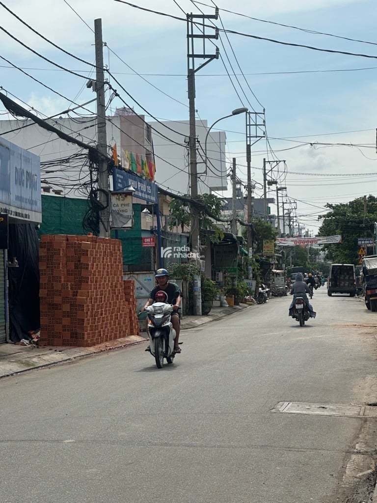 SIÊU MẪU BÌNH TÂN SÁT AEON TÂN PHÚ - 3 PN -XE HƠI NGỦ TRONG NHÀ - 4x18 - FUL