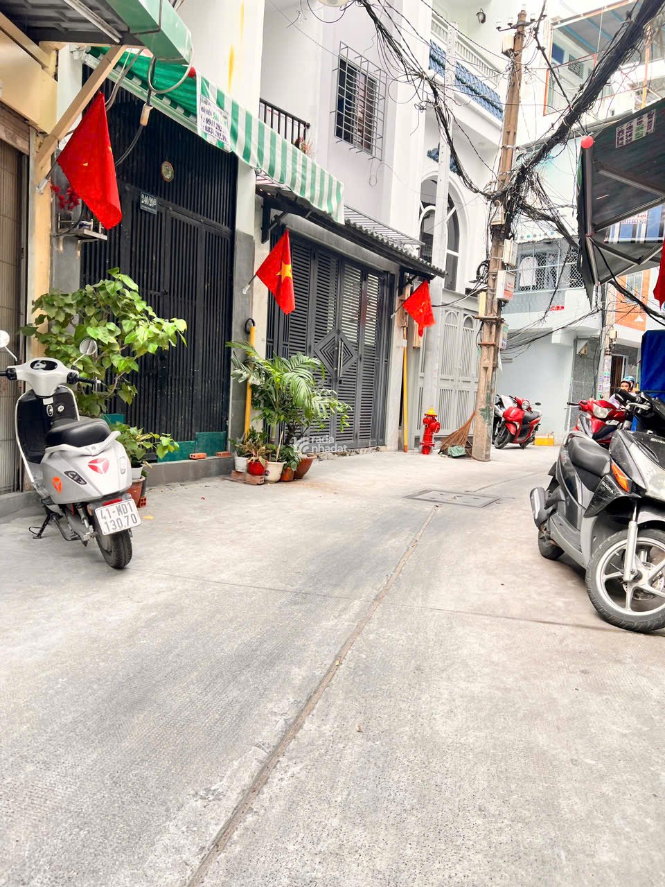 BÁN NHÀ HXH CÁCH MẠNG THÁNG 8 Q3 - 43m2- Giá 6.5 tỷ