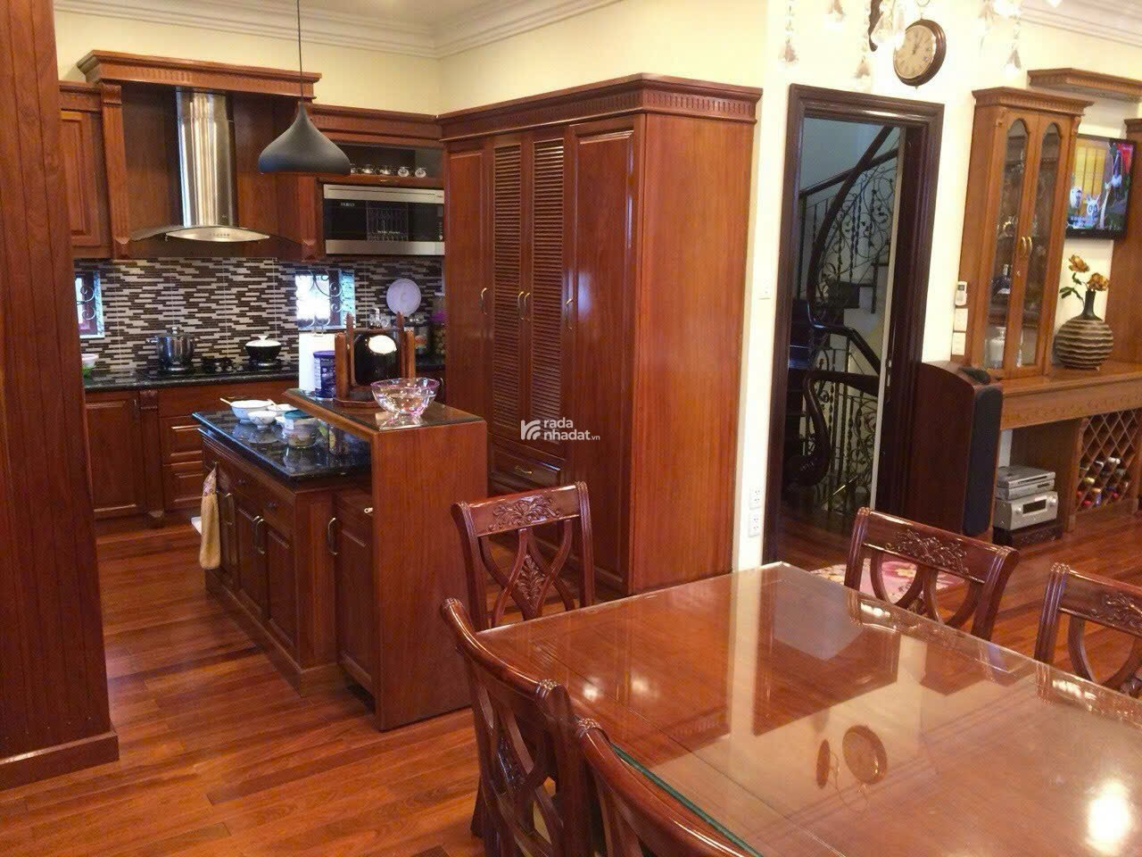 Bán biệt thự góc 2 mặt tiền Lê Thúc Hoạch-Vị trí cực đẹp và khan hiếm