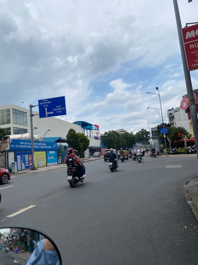 HẺM XE HƠI 5M NGUYỄN KIỆM, PHÚ NHUẬN, 64M2 CÓ KC Ở NGAY. GIẢM 350TR CHỈ CÒN 9T 