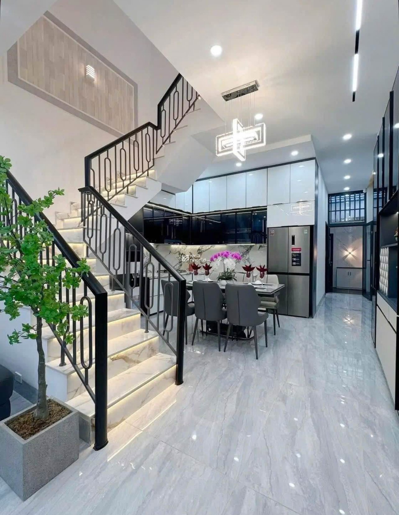 GẤP! BÁN NHÀ SHR - 2 TẦNG - HUỲNH TẤN PHÁT, PHƯỜNG PHÚ THUẬN, Q7 - CHỈ 4.53 TỶ