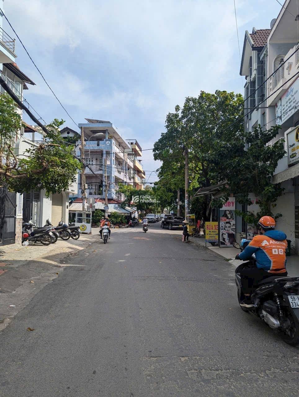 Bán nhà 616/38 Lê Đức Thọ P15 Gò Vấp, DT 8,5x15m, 1 trệt 4 lầu, ĐCT 30tr/th. Giá 13,5 tỷ