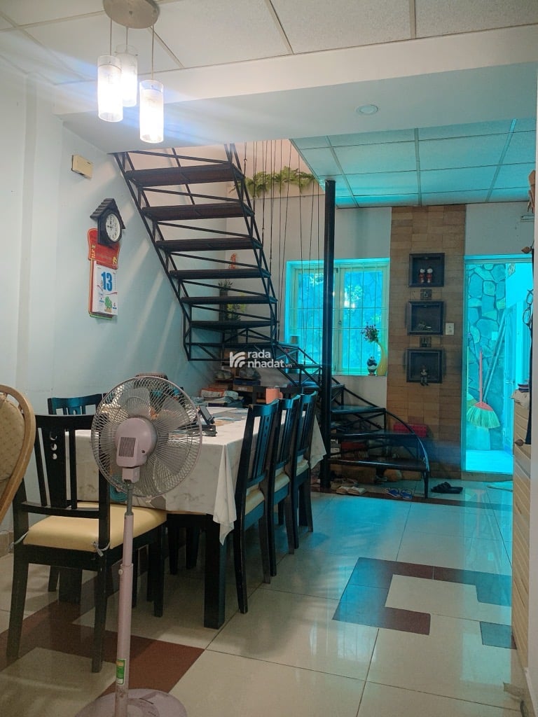 SÁT SÂN BAY, MTKD HOÀNG VĂN THỤ, PHÚ NHUẬN, 96M2 CÓ KC Ở NGAY. GIẢM 350TR CHỈ CÒN 16.15T TL 