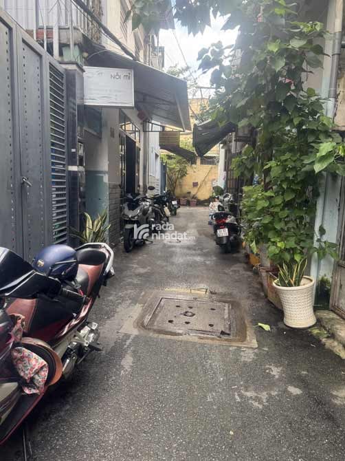 Bán nhà hẻm xe hơi, 50m2, 3pn, sổ vuông A4, Ngay chợ Hạnh Thông Tây, Gò Vấp, nhỉnh 4 tỷ