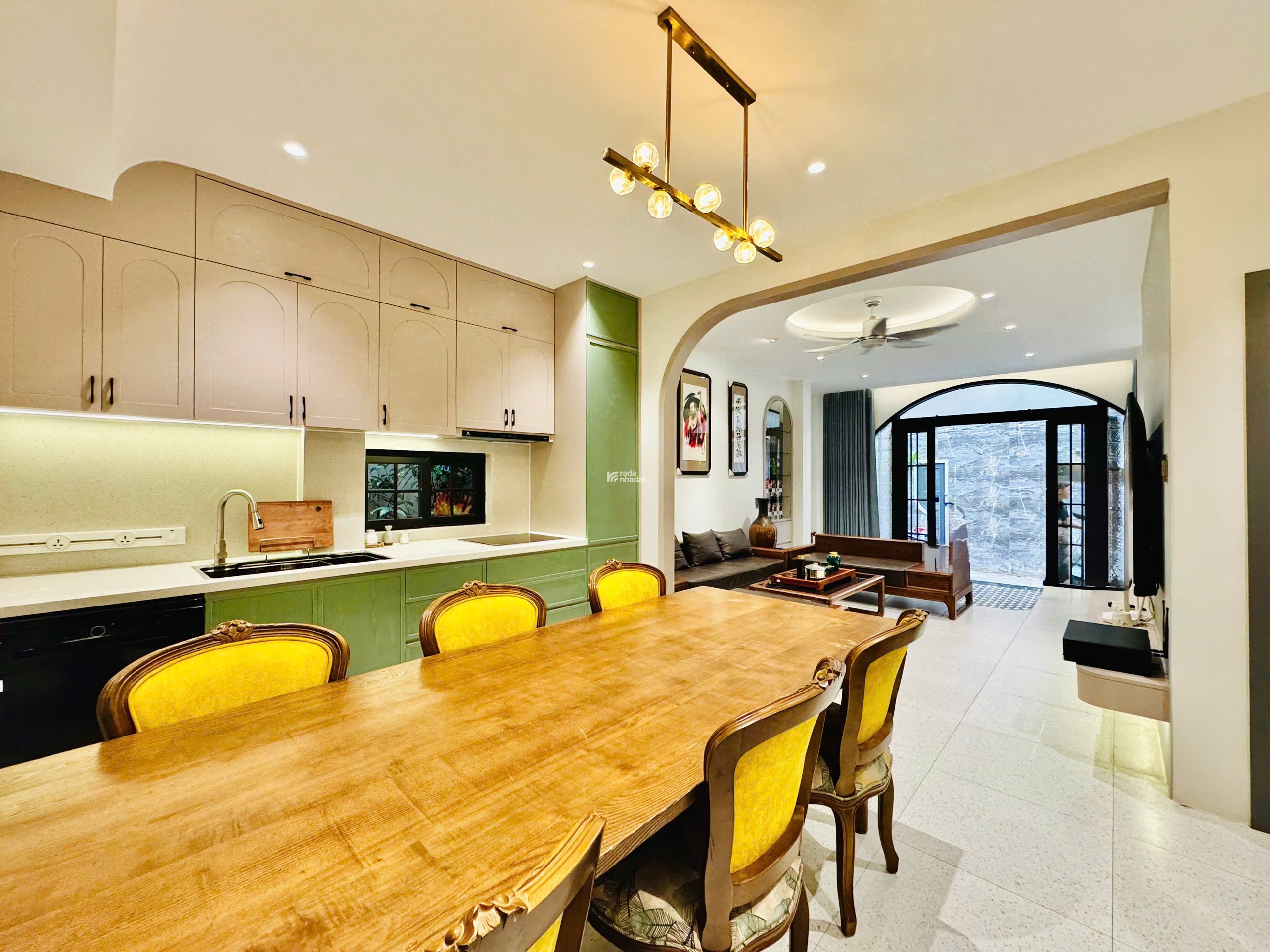 HOT: BÁN NHÀ FULL NỘI THẤT CAO CẤP 29// HOÀNG HOA THÁM, P6 BÌNH THẠNH