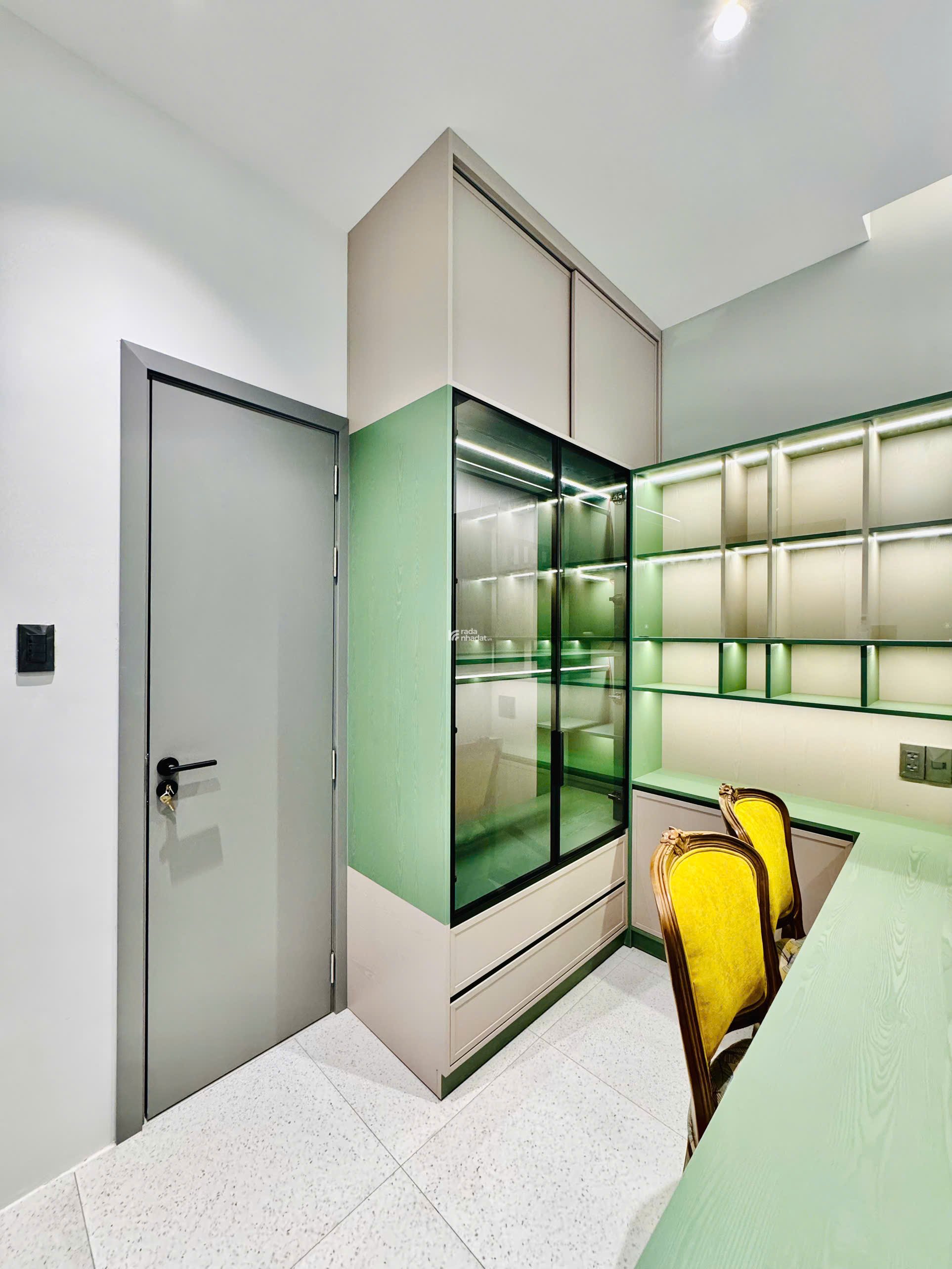 HOT: BÁN NHÀ FULL NỘI THẤT CAO CẤP 29// HOÀNG HOA THÁM, P6 BÌNH THẠNH