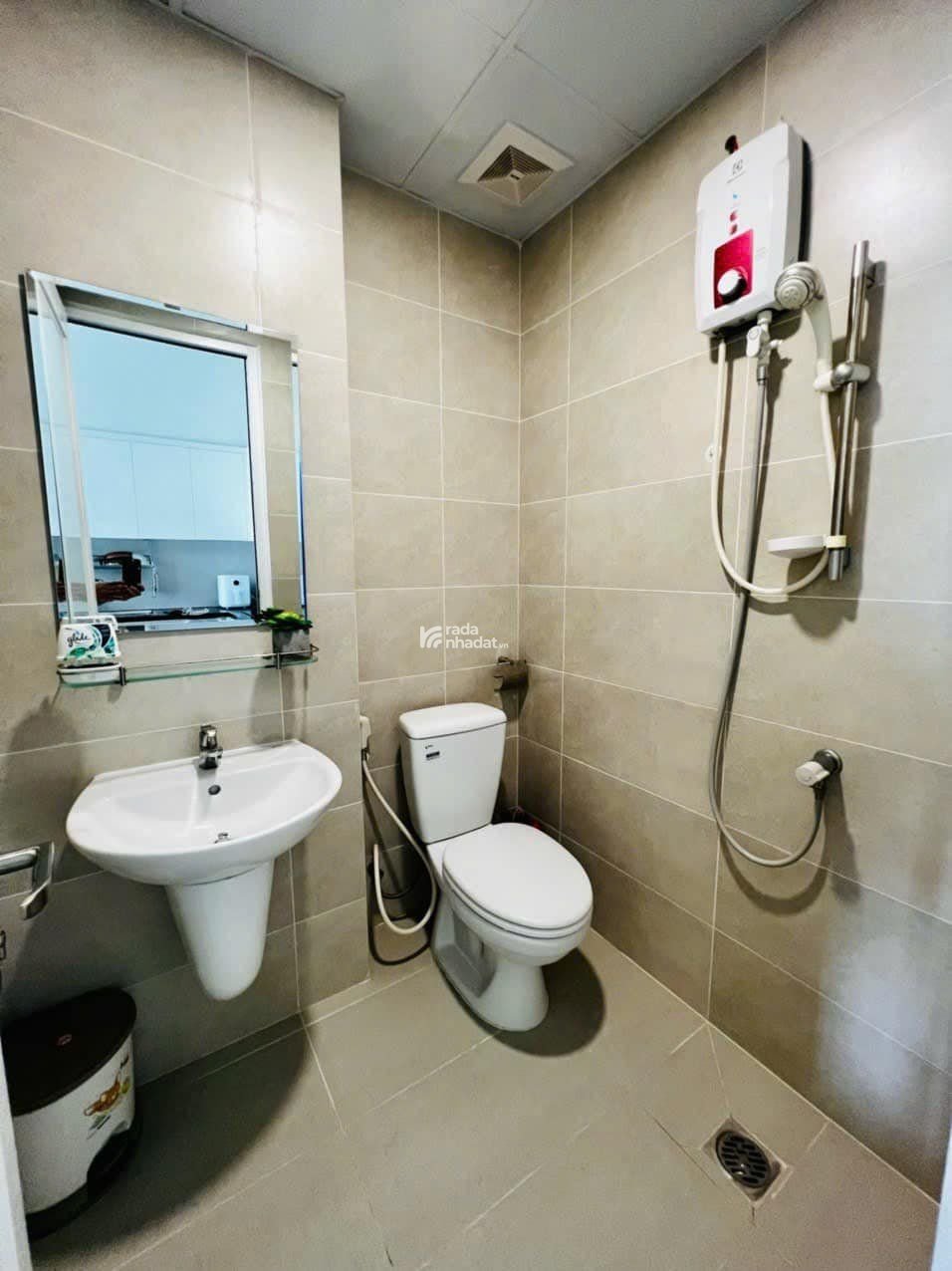 Giá rẻ cho thuê căn hộ Green River 65m2 2 phòng 2WC đây đu nội thất chỉ 10triệu