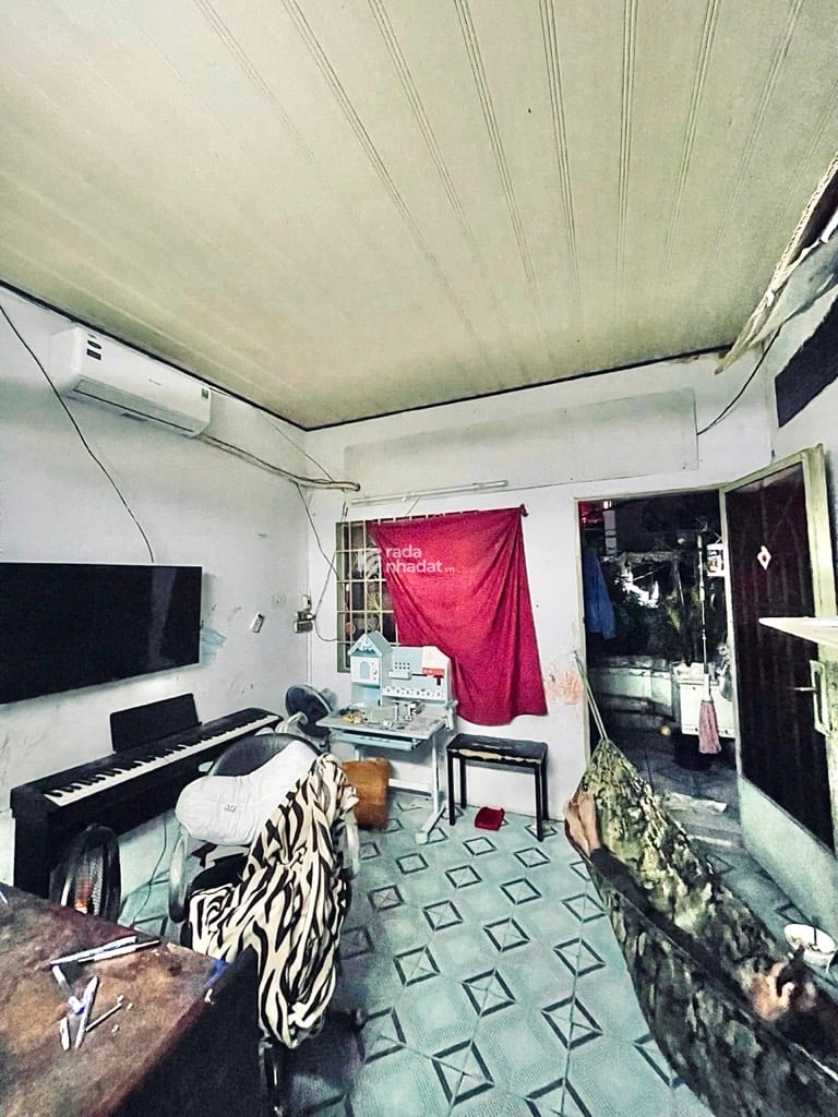 LÔ GÓC - 4 TẦNG ĐÚC - ĐIỆN BIÊN PHỦ-P.3-Q.3- DT: 3.2/4.6*11.7M- 6 TỶ 9