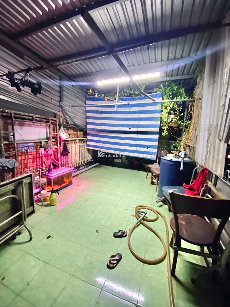 LÔ GÓC - 4 TẦNG ĐÚC - ĐIỆN BIÊN PHỦ-P.3-Q.3- DT: 3.2/4.6*11.7M- 6 TỶ 9