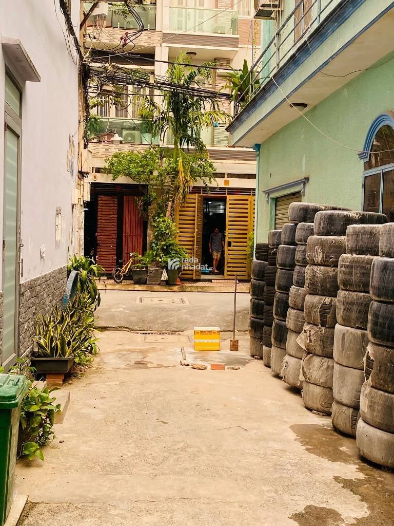 HẺM XE HƠI SÁT NHÀ HUỲNH VĂN NGHỆ, TÂN BÌNH, 33M2 CÓ KC Ở NGAY. GIẢM 350TR CHỈ CÒN 4.8T  