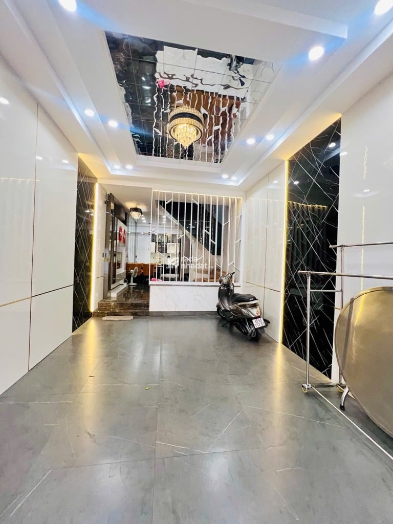 MẶT TIỀN KINH DOANH ĐỘC LẬP - TÂN PHÚ - ĐƯỜNG 12M LỀ 3M - 4 TẦNG - 60M2 (4x15) - NỘI THẤT CAO CẤP