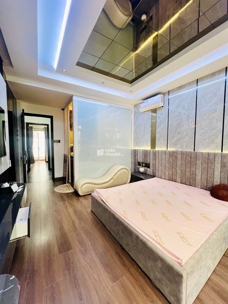 MẶT TIỀN KINH DOANH ĐỘC LẬP - TÂN PHÚ - ĐƯỜNG 12M LỀ 3M - 4 TẦNG - 60M2 (4x15) - NỘI THẤT CAO CẤP