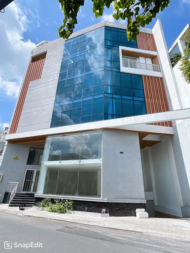 TOÀ NHÀ 7 TẦNG - KHU K300 - TÂN BÌNH - NGANG KHỦNG 18M - DTCN 173M2 - DÒNG TIỀN 200TR / THÁNG 