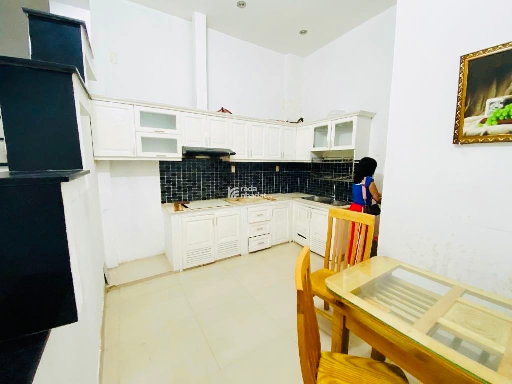 Bán Gấp Nhà Hẻm Xe Hơi Âu Cơ 3 Tầng Đẹp Vào Ở Ngay