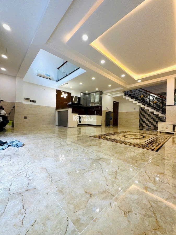 TÂN BÌNH NHÀ ĐẸP VÀI BƯỚC RA TỚI PHẠM VĂN HAI. NGANG 7M 5TẦNG