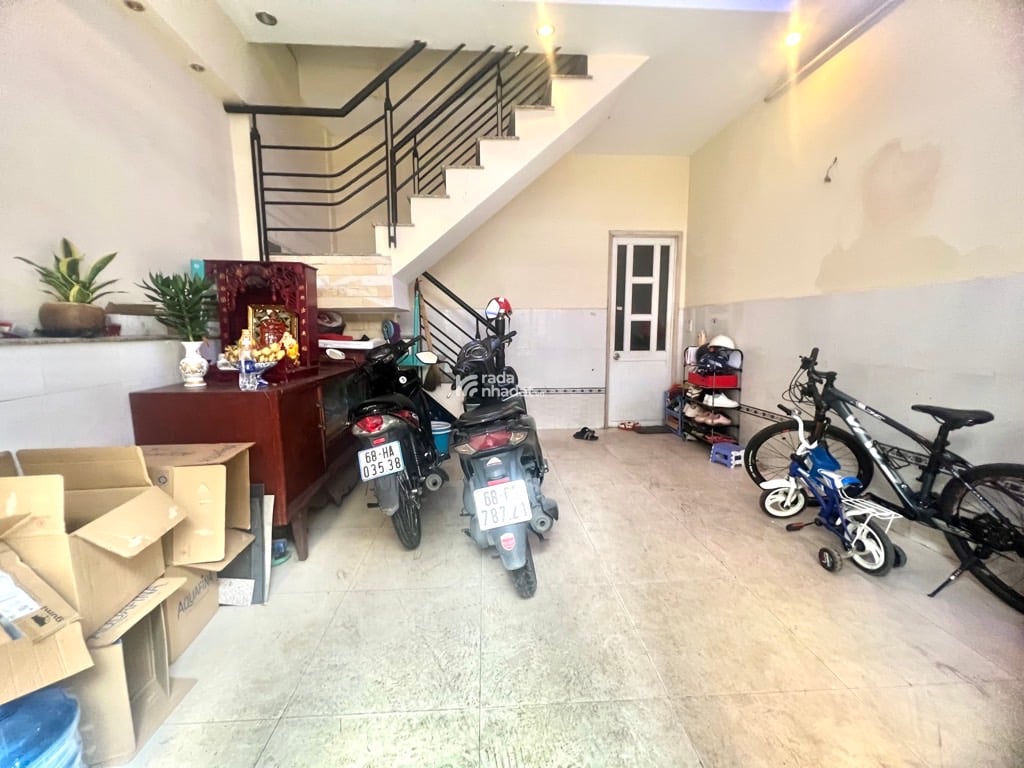 SÁT Q1. HẺM XE HƠI XÔ VIẾT NGHỆ TĨNH, BÌNH THẠNH, 55M2 TIỆN XÂY. GIẢM 350TR CHỈ CÒN 6.15T TL