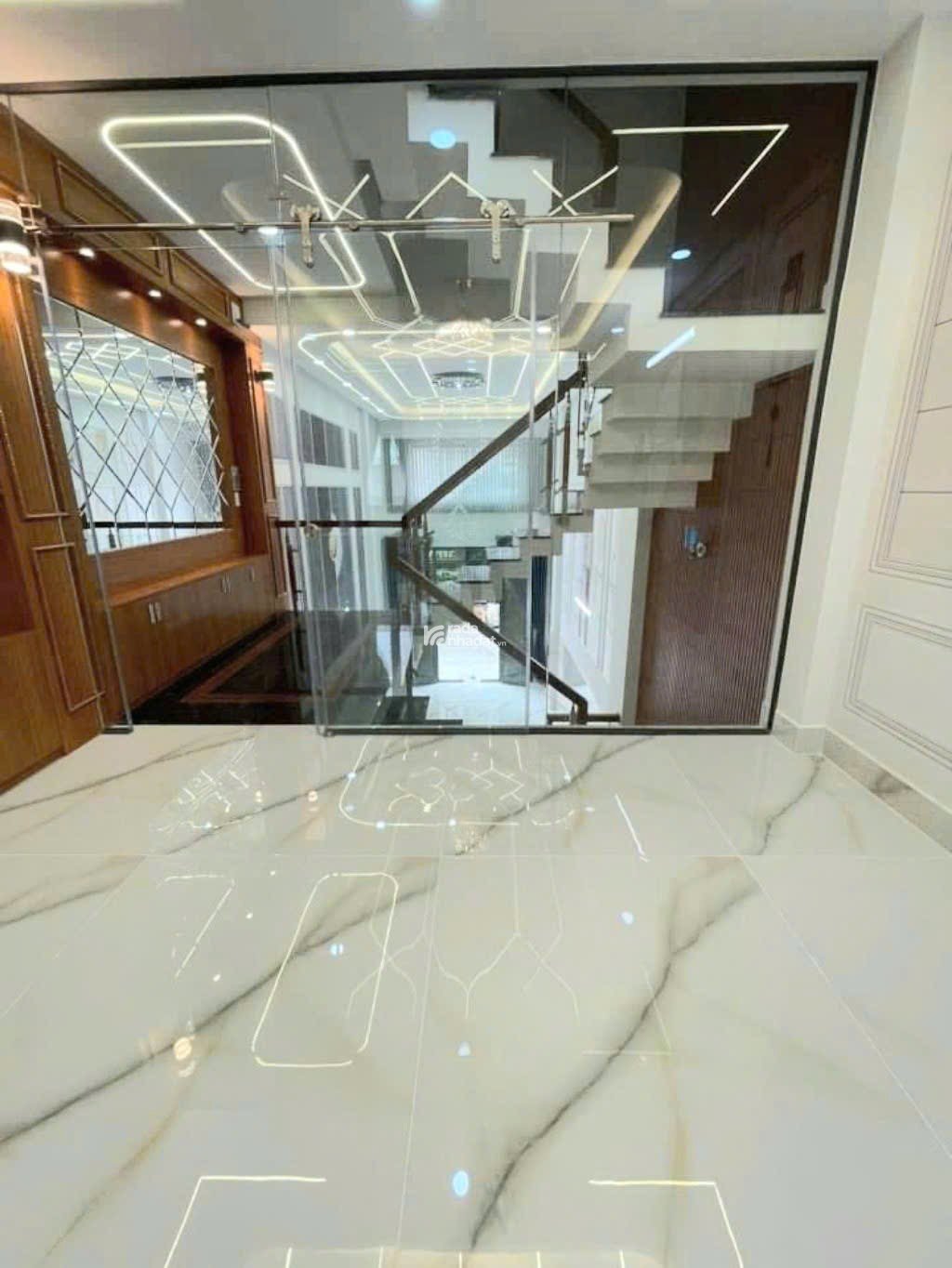 Chỉ 5T - NHÀ ĐẸP 5 TẦNG 56M2 - HXT - LÊ VĂN QUỚI - NGỘP