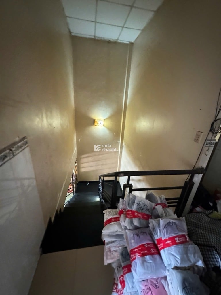 BÁN NHÀ TỈNH LỘ 10 BÌNH TÂN 105M2 4.X TỶ 5.3X20M 3 PHÒNG NGỦ