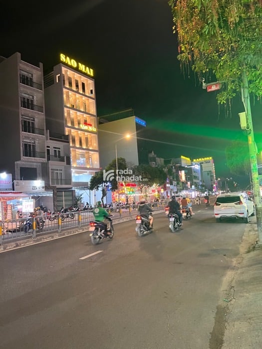 MẶT TIỀN SIÊU KINH DOANH - GIÁ RẺ NHẤT THỊ TRƯỜNG CHỈ 95 TRIỆU/M2 - ĐƯỜNG LỚN 32M