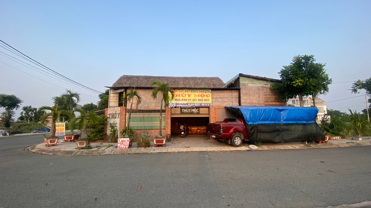  quán cafe cần bán gấp sổ hồng hỗ trợ vay, đường tỉnh lộ 9, cầu nhỏ kế Hóc Môn 2tỷ