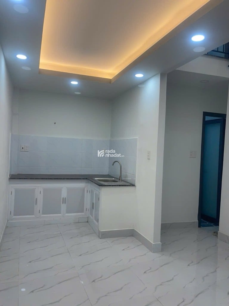 SÁT VÁCH TB, GẦN HXH TÂN THÀNH, TÂN PHÚ, 21M2 HIẾM CÓ. GIẢM 550TR CHỈ 2.7T TL TỐT