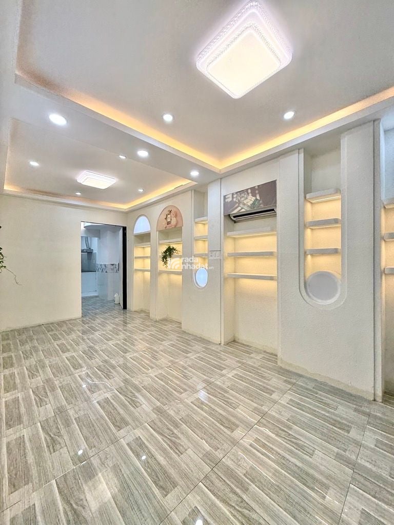 MẶT TIỀN KINH DOANH NGUYỄN TRỌNG TUYỂN PHÚ NHUẬN - 2 TẦNG - 51M2 - CHO THUÊ 30TR/THÁNG - 9 TỶ 950