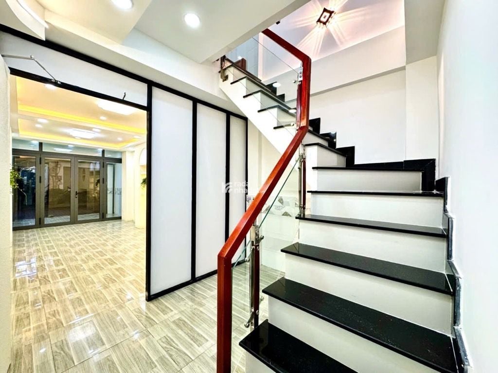 MẶT TIỀN KINH DOANH NGUYỄN TRỌNG TUYỂN PHÚ NHUẬN - 2 TẦNG - 51M2 - CHO THUÊ 30TR/THÁNG - 9 TỶ 950