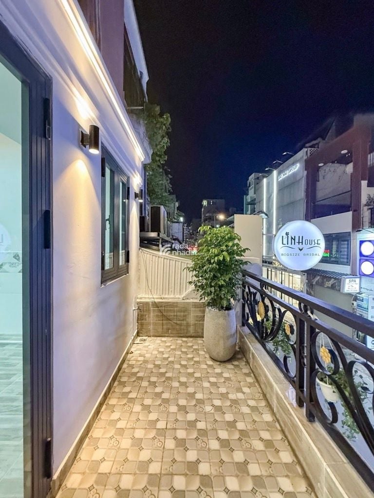 MẶT TIỀN KINH DOANH NGUYỄN TRỌNG TUYỂN PHÚ NHUẬN - 2 TẦNG - 51M2 - CHO THUÊ 30TR/THÁNG - 9 TỶ 950