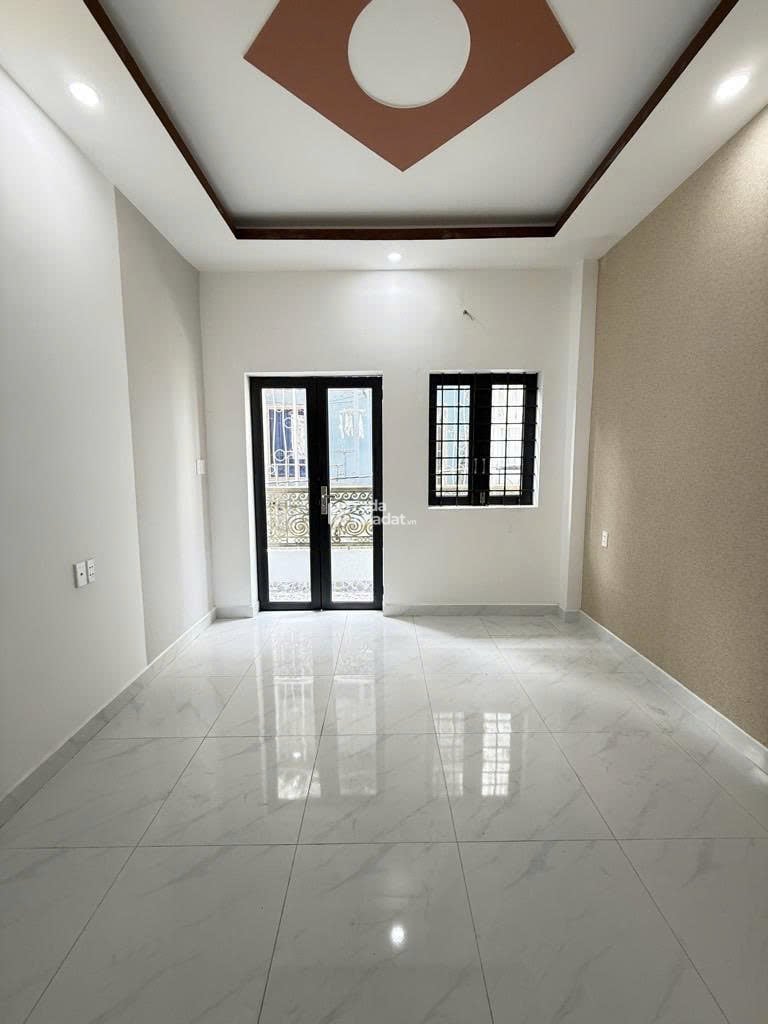 Nhà Nguyễn Văn Nghi. 1 Trệt 2 Lầu Ban công. Đủ công năng, Chỉ 3,x tỷ