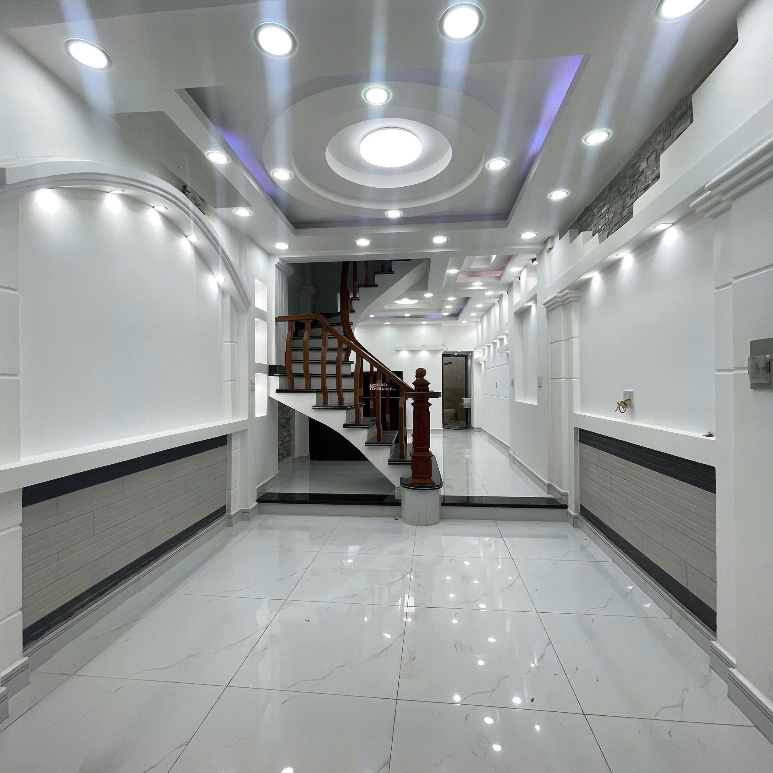 Nhà đẹp HXH Nguyễn Thị Nhỏ, 61m2, 2 tầng, chỉ 9.5 tỷ TL, ở ngay