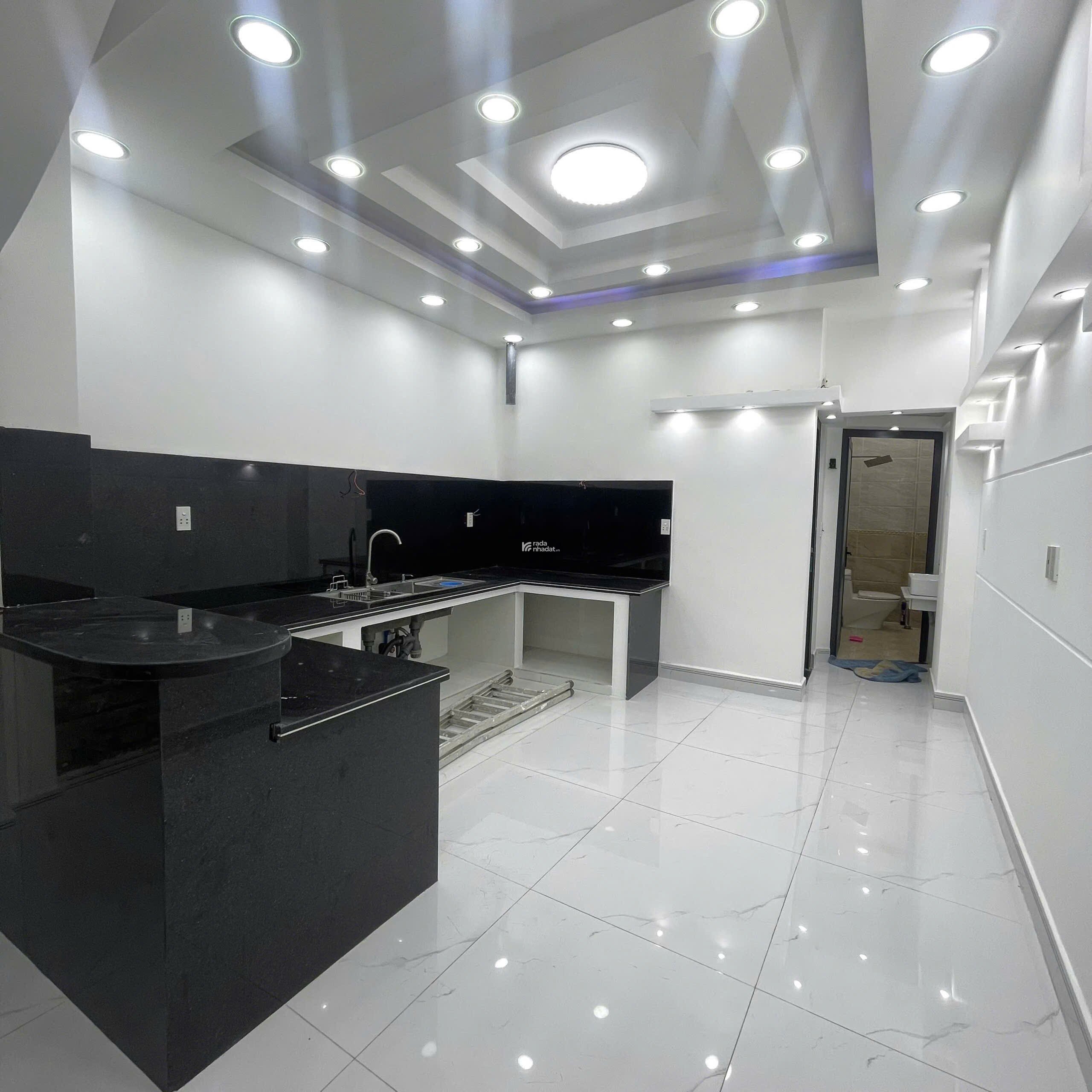 Nhà đẹp HXH Nguyễn Thị Nhỏ, 61m2, 2 tầng, chỉ 9.5 tỷ TL, ở ngay