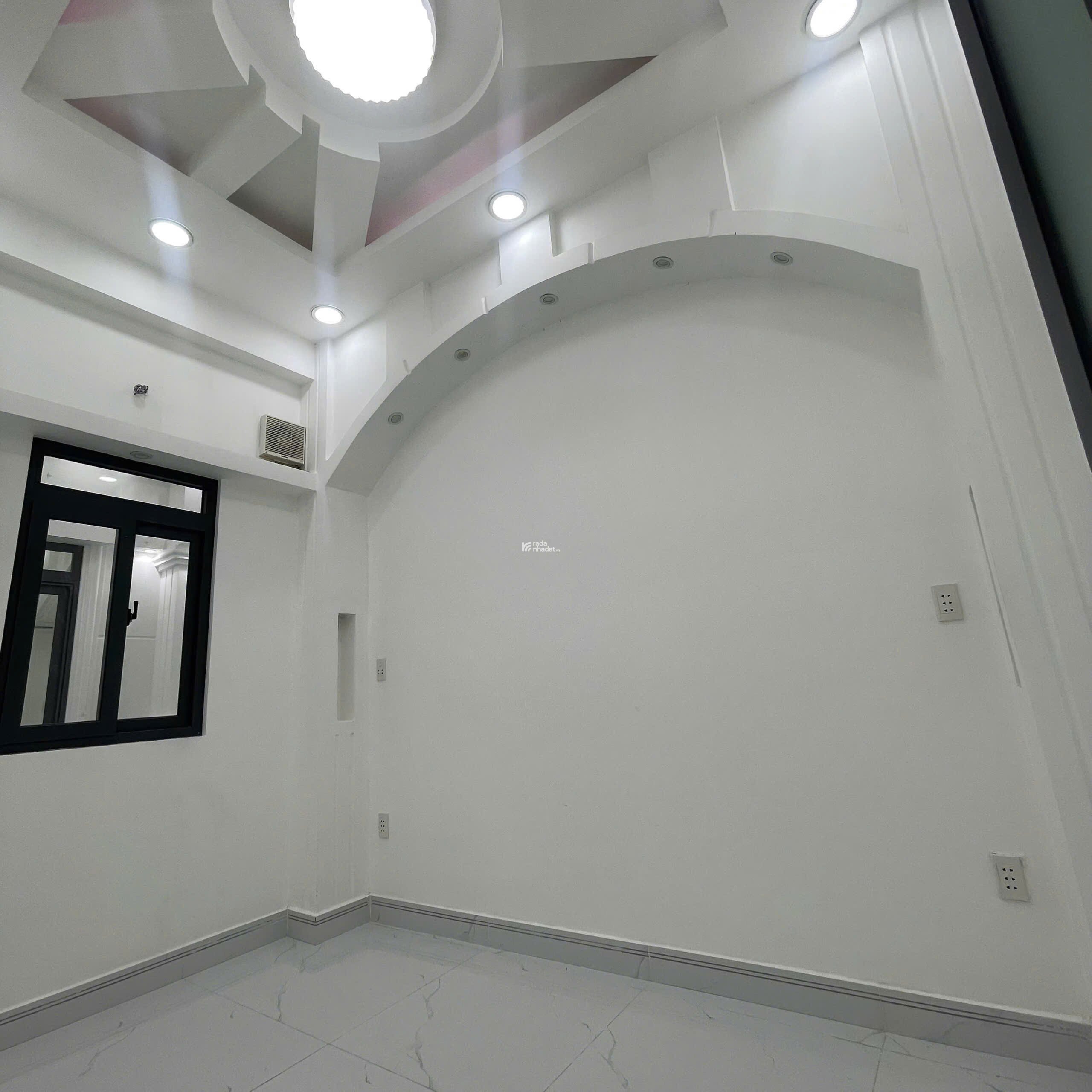 Nhà đẹp HXH Nguyễn Thị Nhỏ, 61m2, 2 tầng, chỉ 9.5 tỷ TL, ở ngay