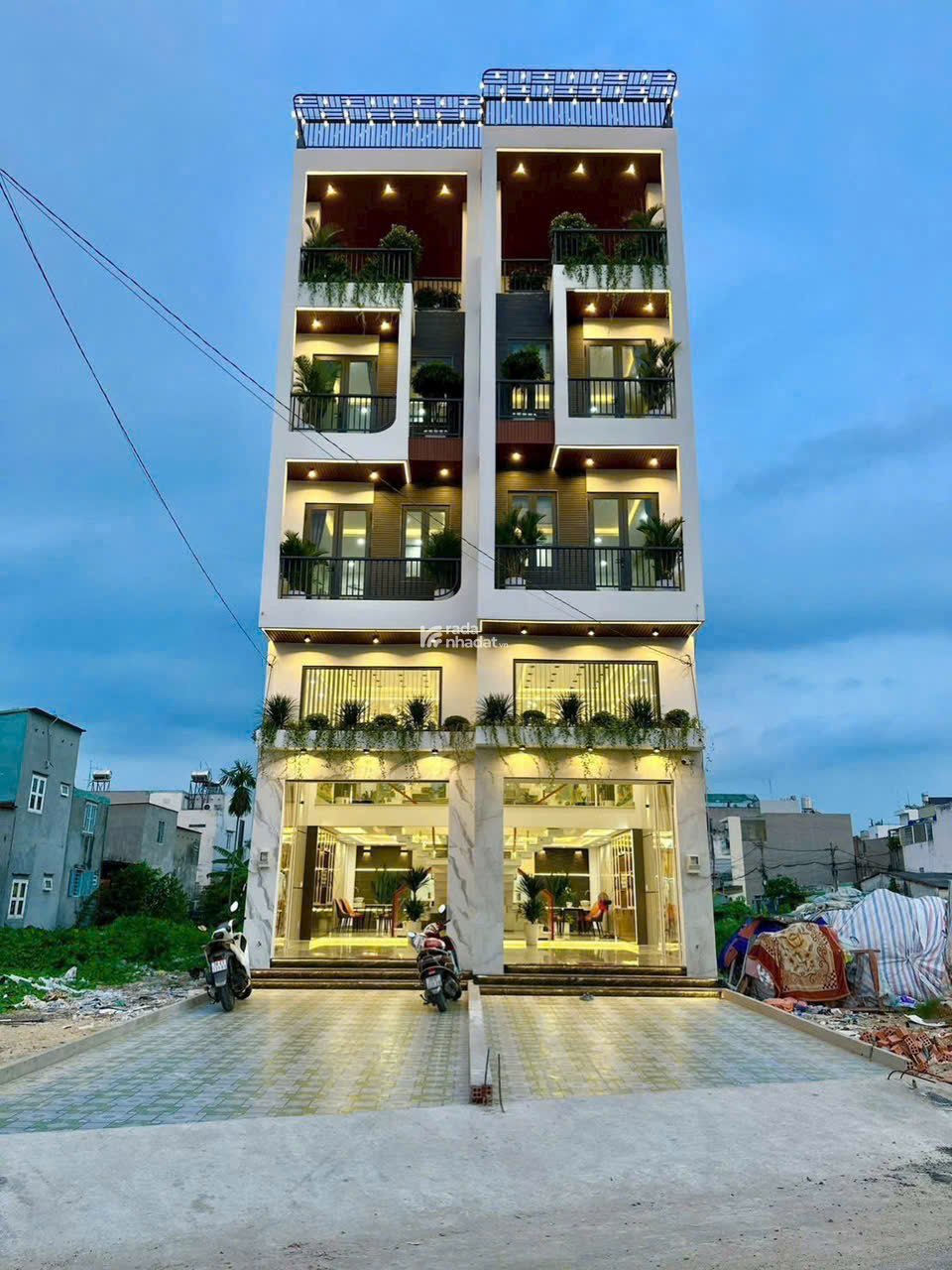 BÁN CẶP NHÀ PHỐ MỚI - MẶT TIỀN ĐƯỜNG 40M, KINH DOANH SẦM UẤT, Q12