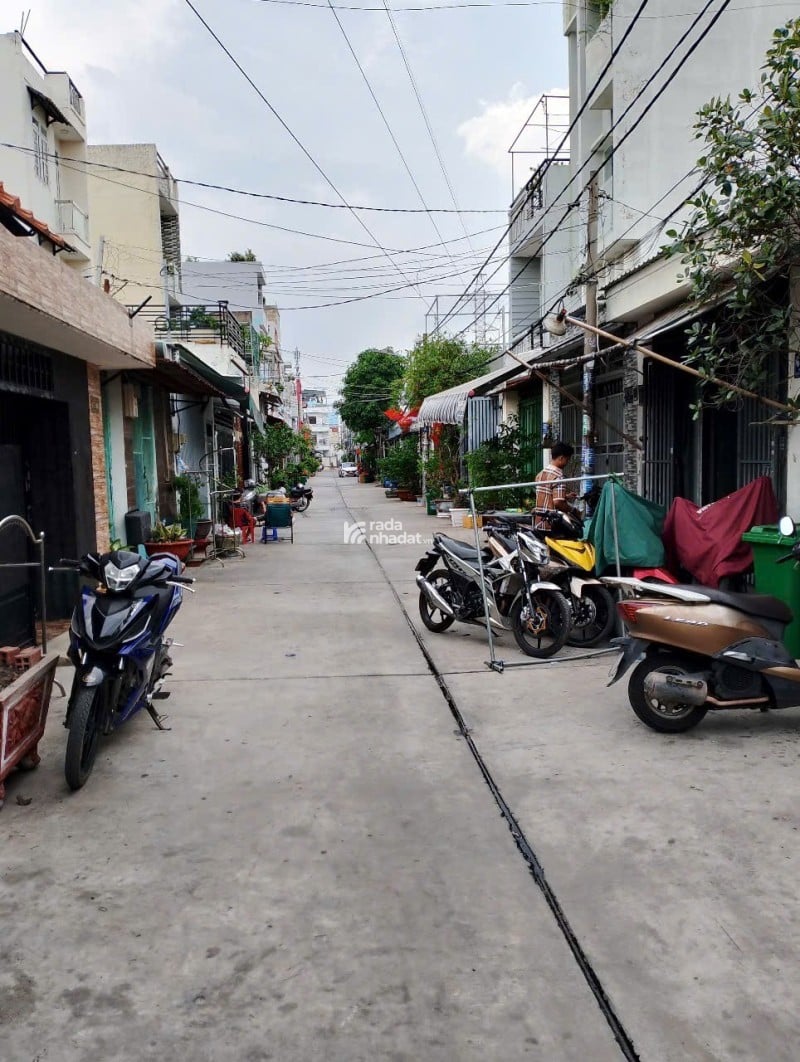 72M GIÁ CHỈ 3.7 TỶ – HẺM 7M RỘNG RÃI – KHÔNG CÓ CĂN THỨ 2. BHH B.