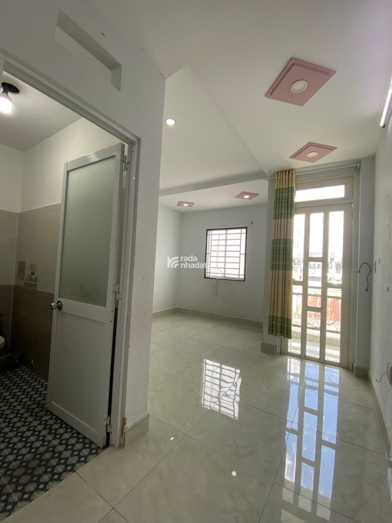 BÁN NHÀ BÌNH TÂN L 71M2 4PN 6.1 TỶ HẺM XE HƠI THÔNG GẦN CHỢ GIÁP TÊN LỬA