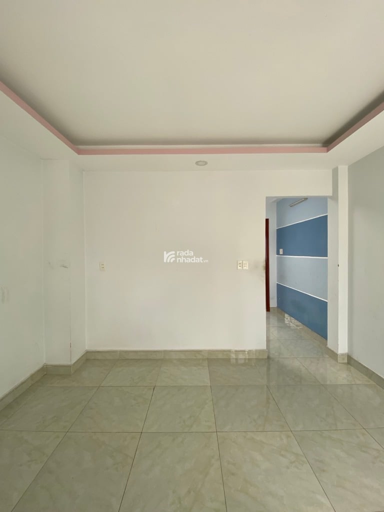 BÁN NHÀ BÌNH TÂN L 71M2 4PN 6.1 TỶ HẺM XE HƠI THÔNG GẦN CHỢ GIÁP TÊN LỬA