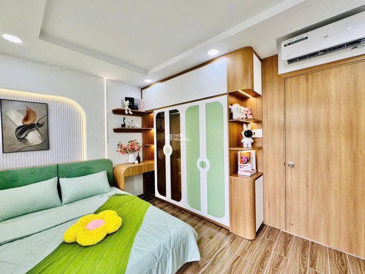 Bán gấp nhà sổ hồng riêng Hoàng Hoa Thám P6 Q Bình Thạnh 2tỷ530 ,49,5 m2 ,3 PN,4WC đầy đủ nội thất 