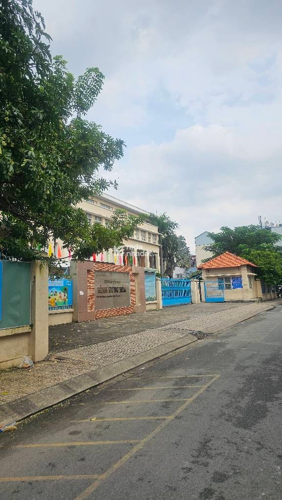 BÁN NHÀ BÌNH HƯNG HÒA BÌNH TÂN 115M2 10.5 TỶ HẺM XE TẢI 9M GẦN KCN TÂN BÌNH