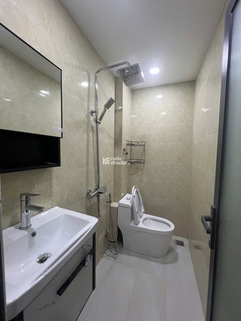 Bán nhà mới tặng full nội thất ngay đường số Tân Quy - 4*15 --3PN hẻm có bãi ôtô - chỉ 6T hơn