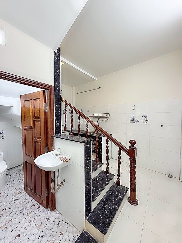 Bán nhà gần lê văn qưới mã lò bình hưng hoà