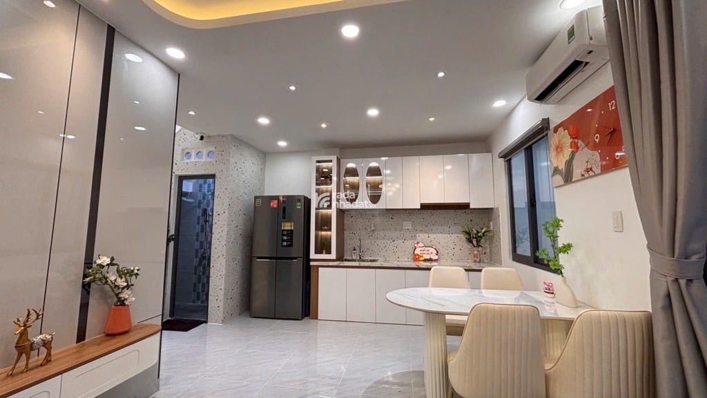 KHU PHAN XÍCH LONG, PHAN TÂY HỒ, 50M2 CÓ KC Ở NGAY. GIẢM 350TR CHỈ 5.79T TL 