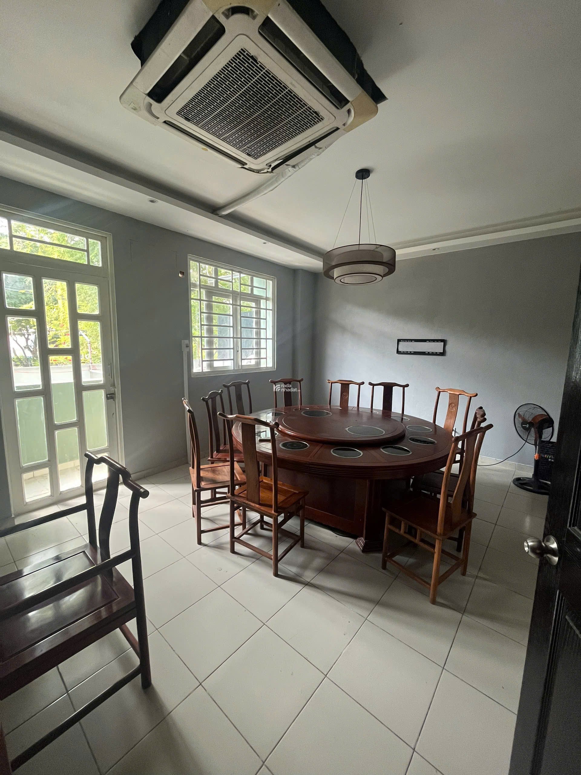BÁN NHÀ HẺM XE TẢI THÀNH THÁI, P. DIÊN HỒNG, Q.10, TP.HCM