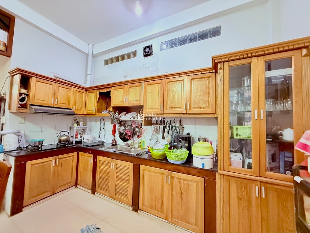 NHÀ 2 TẦNG - 82M2 (4*20.5) - 3 PN - HUỲNH VĂN NGHỆ - PHẠM VĂN BẠCH - HẺM 4M - GẦN EMART, GA T3