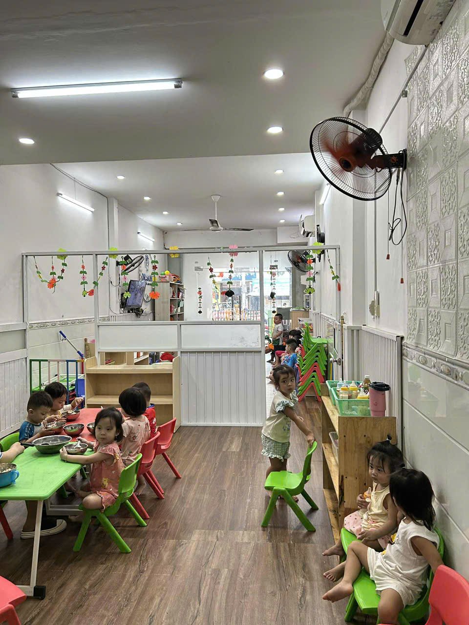NHÀ NGUYÊN CĂN MẶT TIỀN ĐƯỜNG HƯƠNG LỘ 2, BÌNH TÂN- NHÀ ĐẸP, MỚI GIÁ 18TR