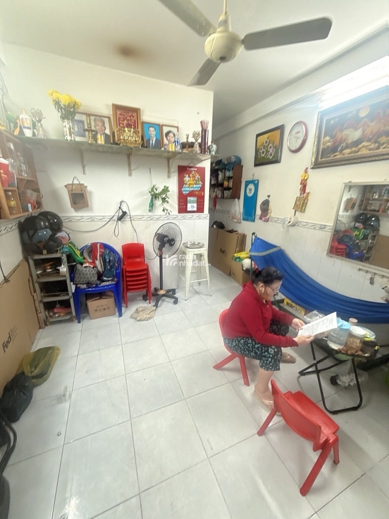 SIÊU PHẨM, SÁT HẺM XE HƠI LÊ QUANG ĐỊNH, BÌNH THẠNH, 41M2 TIỆN XÂY. GIẢM 650TR CHỈ CÒN 4.5T TL 