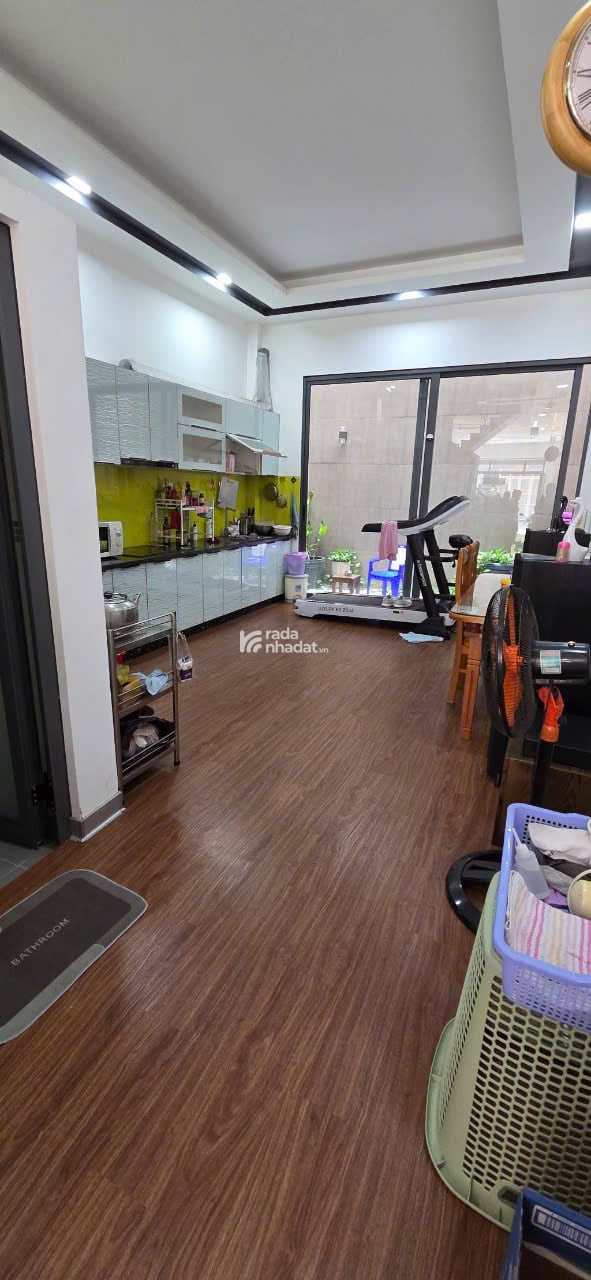 BÁN NHÀ MẶT TIỀN ĐƯỜNG SỐ 42,PHƯỜNG 10 (4M x 18m x 4 TẦNG) 11,7 TỶ TL