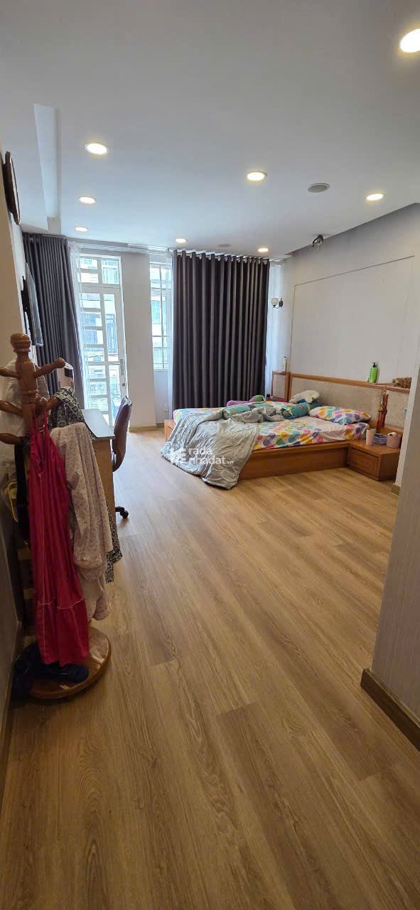 BÁN NHÀ MẶT TIỀN ĐƯỜNG SỐ 42,PHƯỜNG 10 (4M x 18m x 4 TẦNG) 11,7 TỶ TL