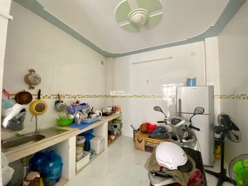 SÁT Q10, HXH THIÊN PHƯỚC, TÂN BÌNH, 131M2 CÓ KC Ở NGAY. GIẢM 550TR CHỈ 6.3T TL 